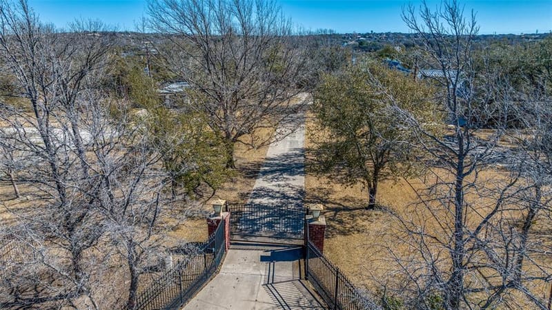 4246 Shore Front Court, Fort Worth TX 76135 - Photo 29