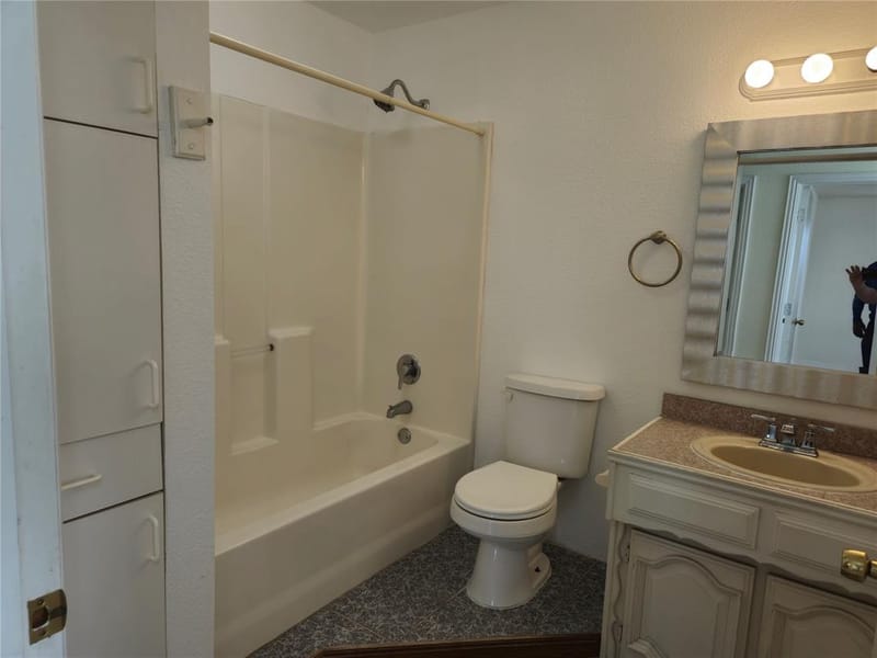 1001 N Atkins Drive, Celeste TX 75423 - Photo 13