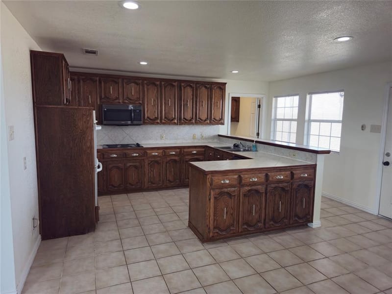 1001 N Atkins Drive, Celeste TX 75423 - Photo 7
