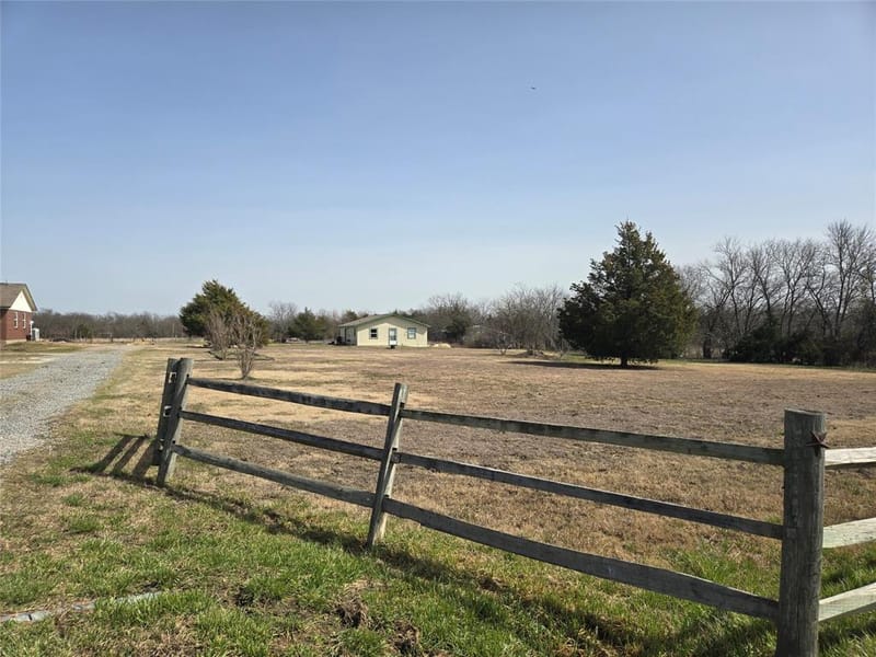 1001 N Atkins Drive, Celeste TX 75423 - Photo 19