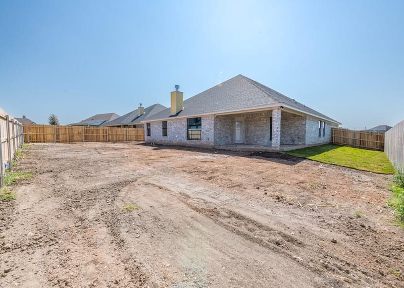809 Sunnys Halo Drive, Hewitt TX 76643 - Photo 34