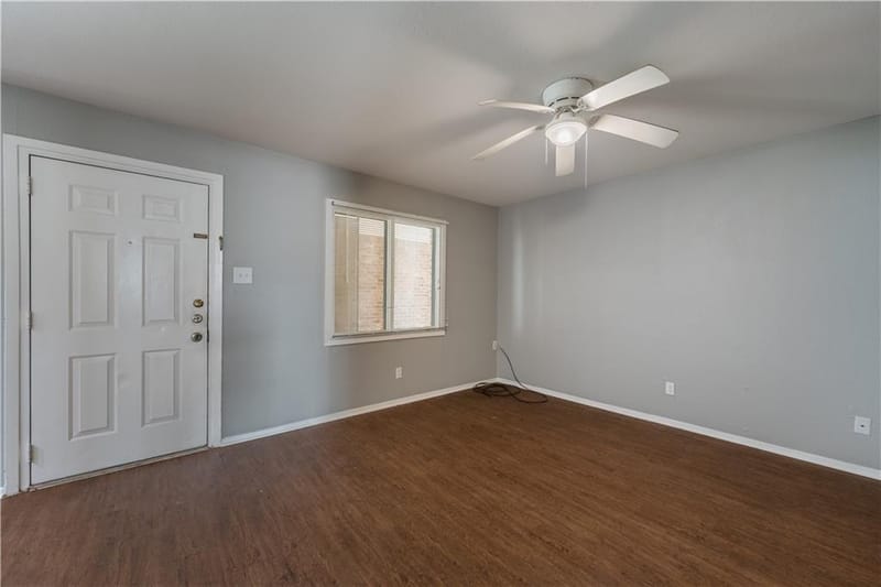 1421 S 12th Street # 106, Waco TX 76706 - Photo 2