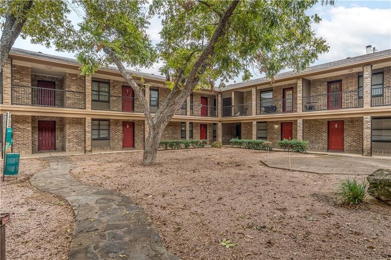 1421 S 12th Street # 106, Waco TX 76706 - Photo 19