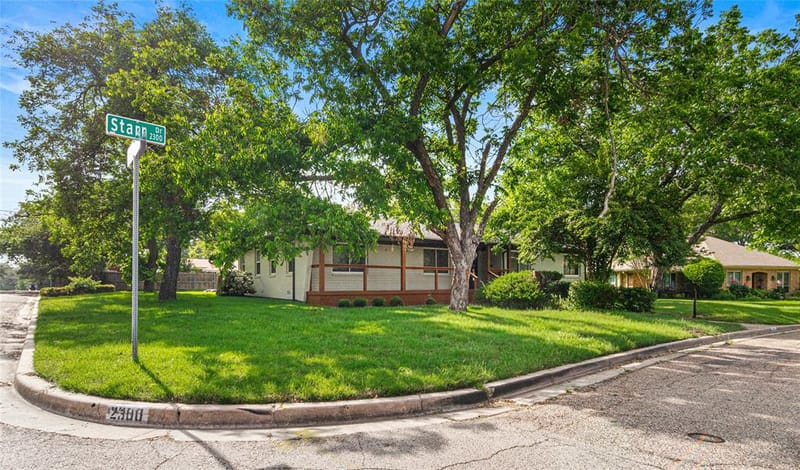 2300 Starr Drive, Waco TX 76710 - Photo 36