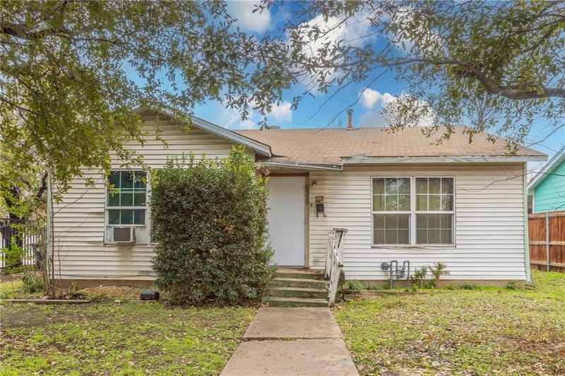 2325 Park Avenue, Waco TX 76706 - Photo 2