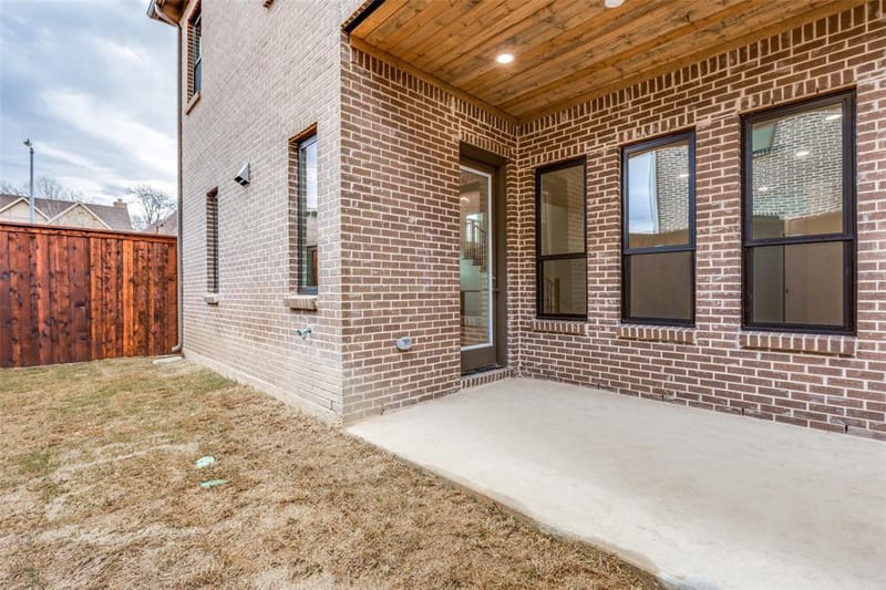 7118 Granada Place, Dallas TX 75223 - Photo 25