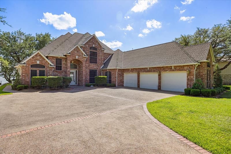 5202 Comanche Vista Trail, Granbury TX 76049 - Photo 2