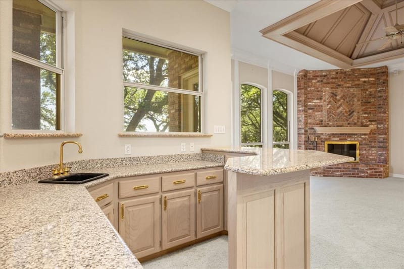 5202 Comanche Vista Trail, Granbury TX 76049 - Photo 13