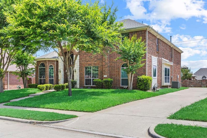 1192 Oak Hill Lane, Murphy TX 75094 - Photo 2