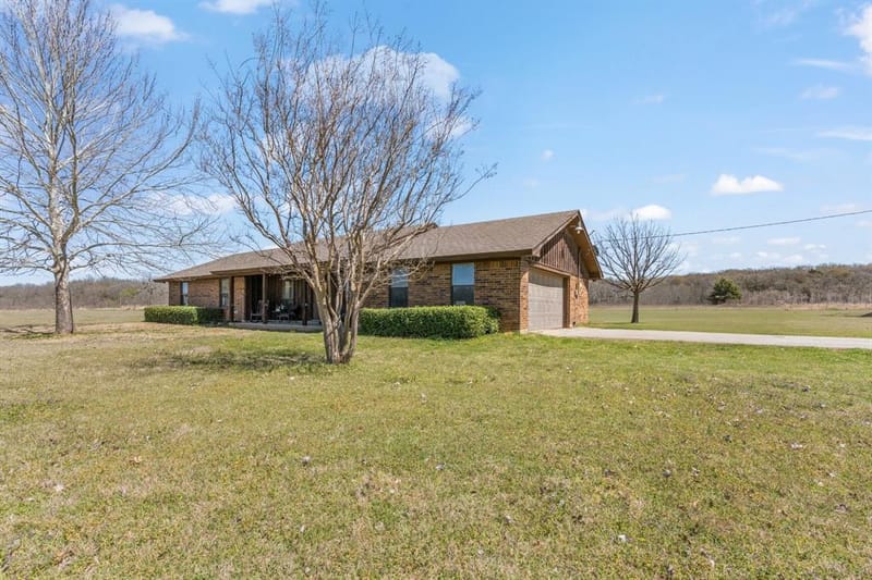 1133 County Road 426, Cleburne TX 76031 - Photo 12