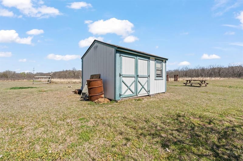 1133 County Road 426, Cleburne TX 76031 - Photo 18