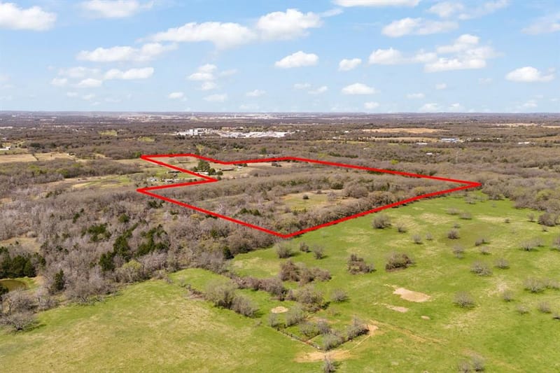 1133 County Road 426, Cleburne TX 76031 - Photo 4