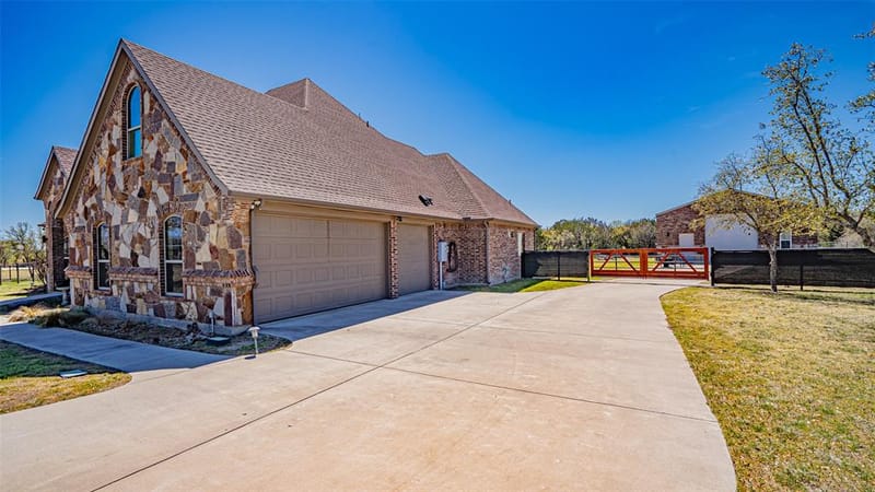 114 Woodlot Lane, Azle TX 76020 - Photo 28
