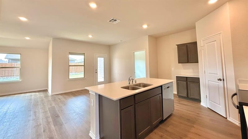 605 Willow Street, Josephine TX 75135 - Photo 2