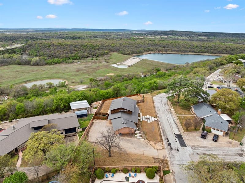 803 Lakeview Drive, Mineral Wells TX 76067 - Photo 39