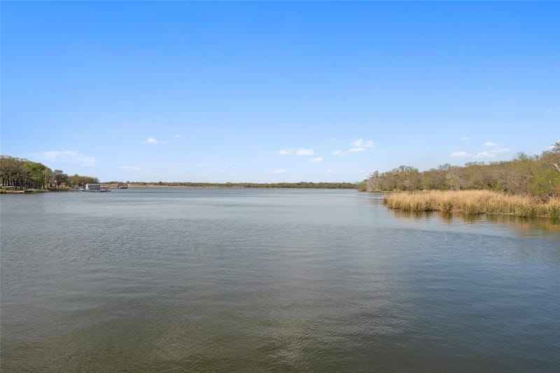 63 Live Oak Street, Alvarado TX 76009 - Photo 6
