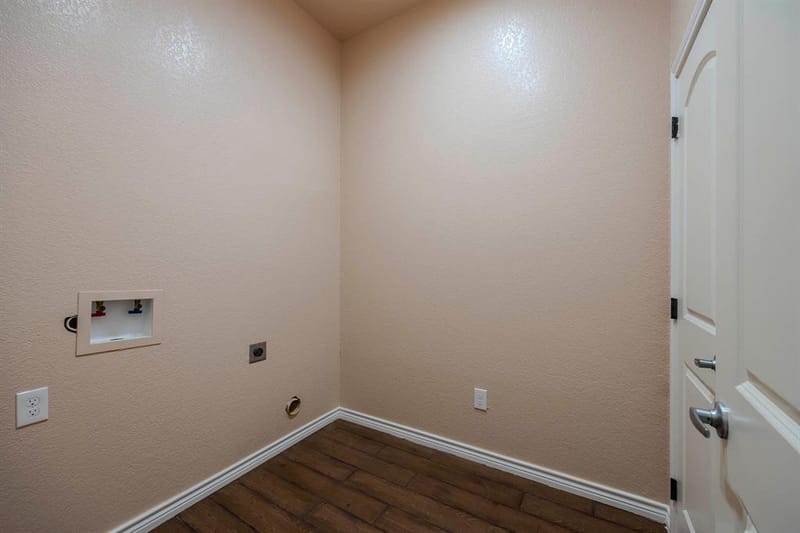 3024 Red Oak Drive, Granbury TX 76048 - Photo 16
