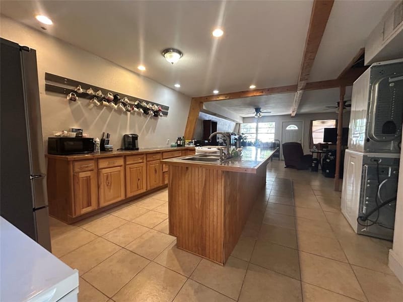 1015 Comanche Cove Drive, Granbury TX 76048 - Photo 12