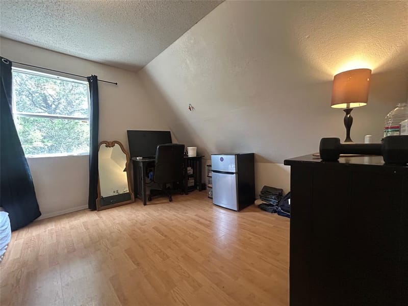 1015 Comanche Cove Drive, Granbury TX 76048 - Photo 25