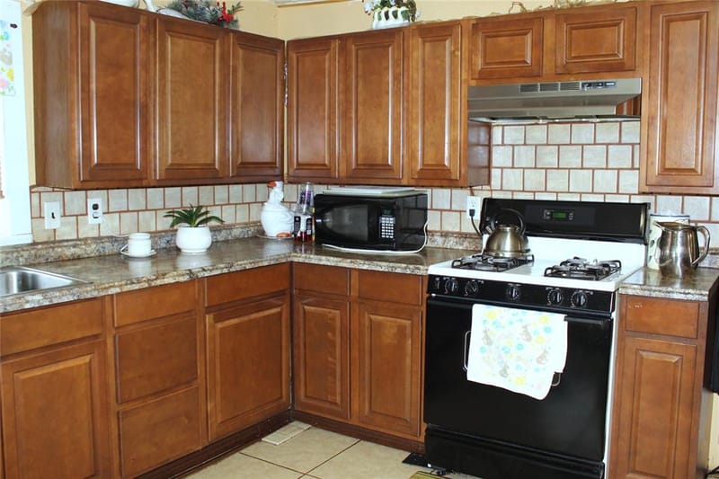 1090 N Race Street, Stephenville TX 76401 - Photo 7