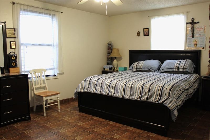 1090 N Race Street, Stephenville TX 76401 - Photo 11