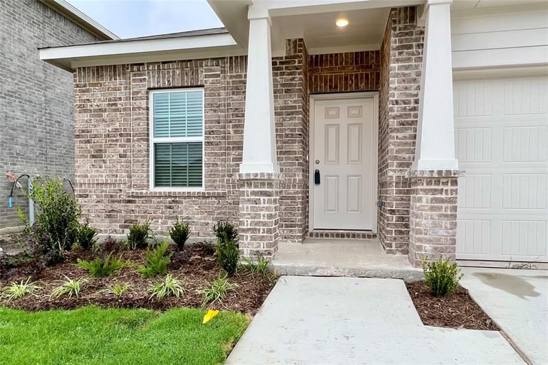 2074 Hartley Drive, Forney TX 75126 - Photo 2