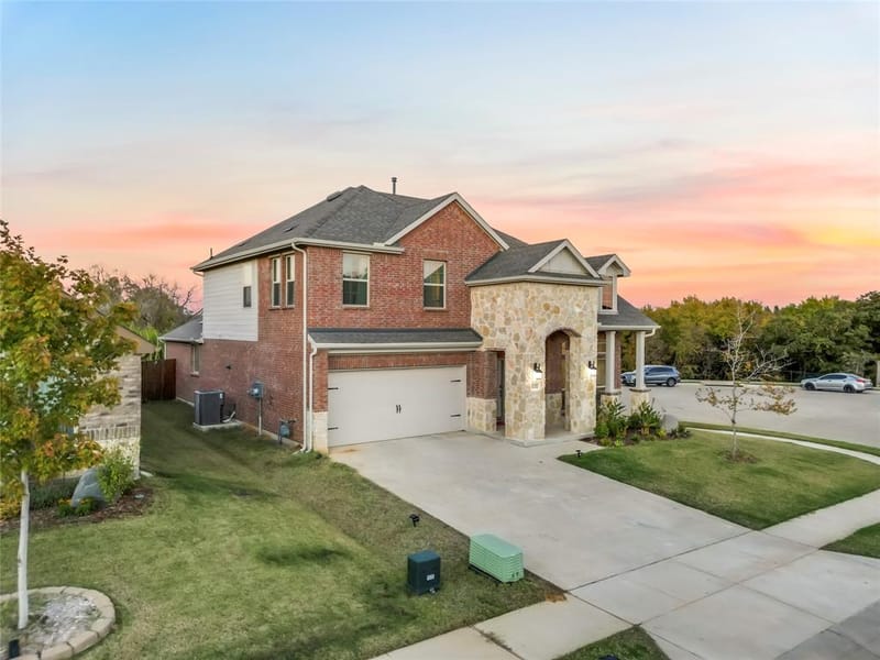 11221 Camelot Court, Aubrey TX 76227 - Photo 4