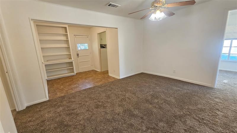 2621 N Locust Street, Denton TX 76209 - Photo 6
