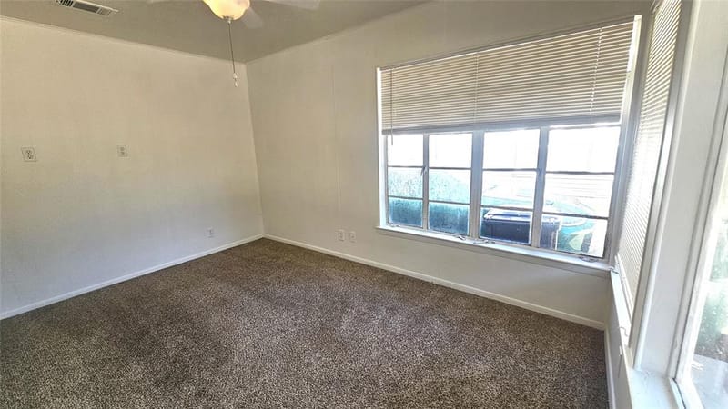 2621 N Locust Street, Denton TX 76209 - Photo 8
