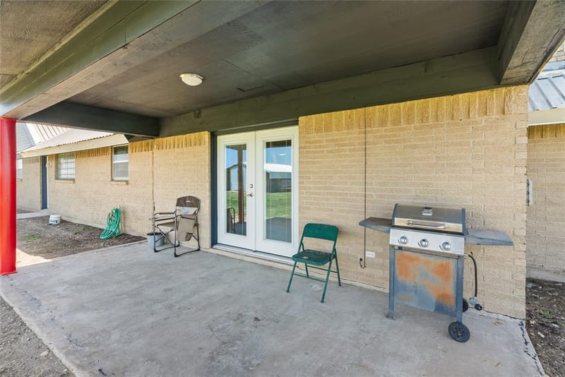 9518 County Road 913, Godley TX 76044 - Photo 28