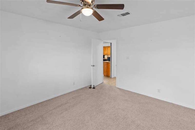 9518 County Road 913, Godley TX 76044 - Photo 15