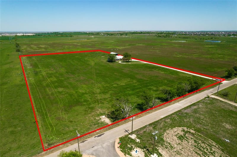 9518 County Road 913, Godley TX 76044 - Photo 35