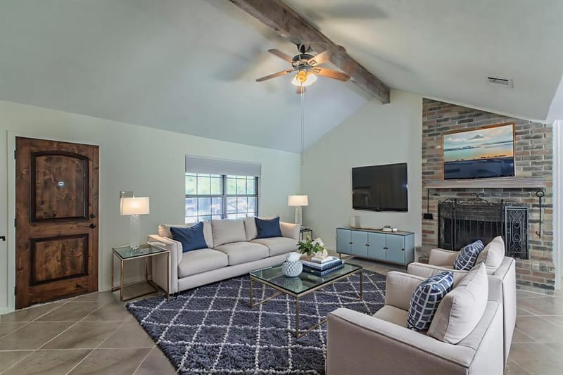 14007 Harbor Drive, Woodway TX 76712 - Photo 2