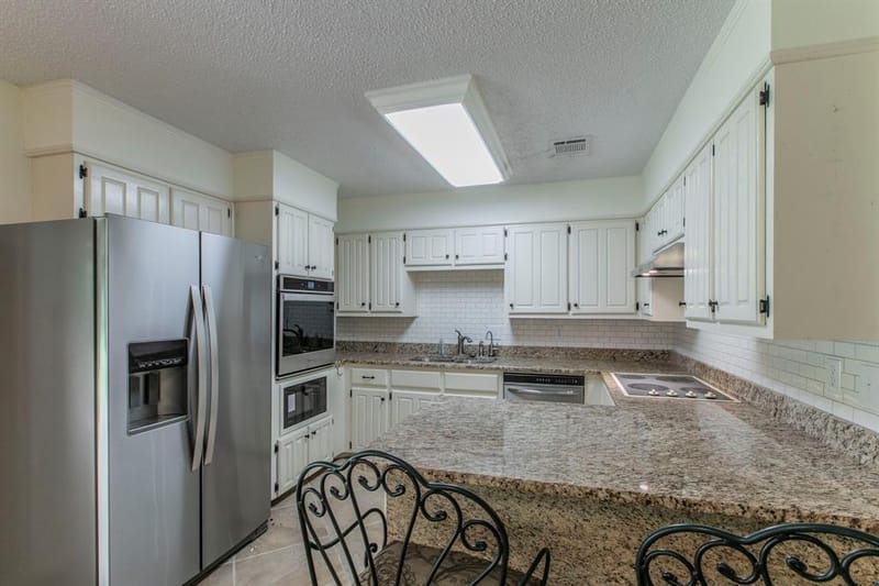 14007 Harbor Drive, Woodway TX 76712 - Photo 6