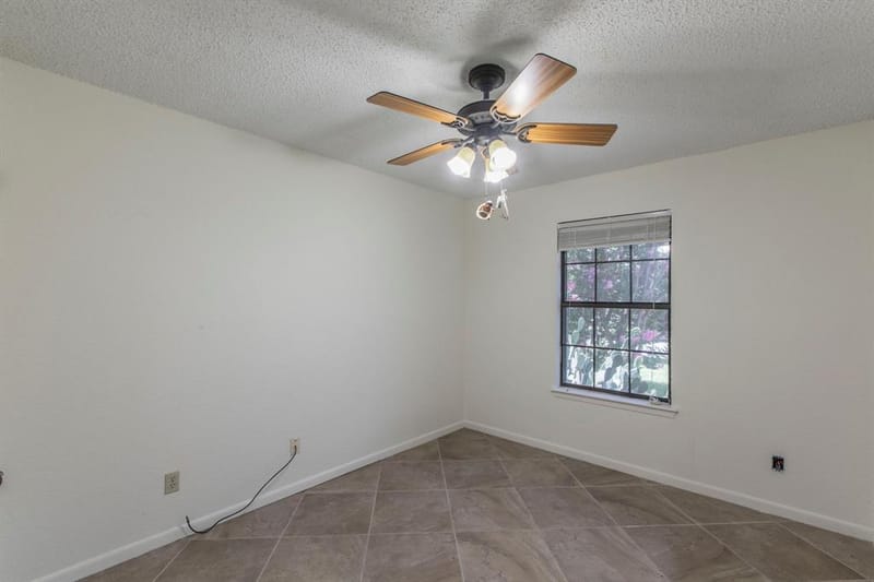 14007 Harbor Drive, Woodway TX 76712 - Photo 16