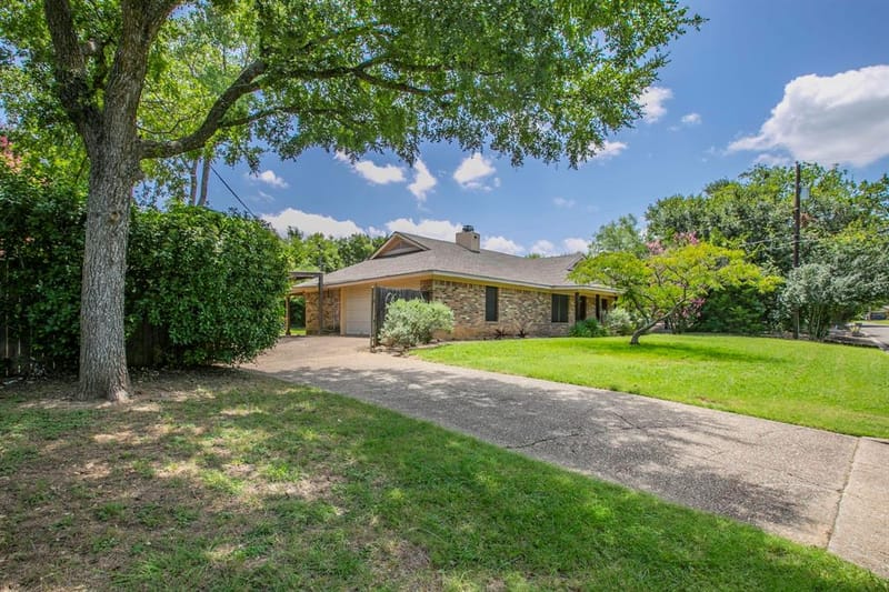 14007 Harbor Drive, Woodway TX 76712 - Photo 22