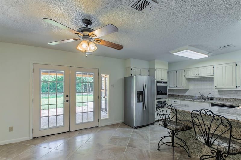 14007 Harbor Drive, Woodway TX 76712 - Photo 7