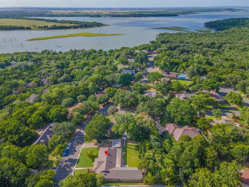 14007 Harbor Drive, Woodway TX 76712 - Photo 32