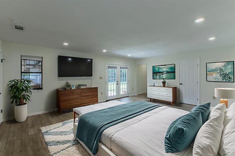 14007 Harbor Drive, Woodway TX 76712 - Photo 8