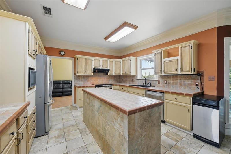 222 Fox Road, Weatherford TX 76088 - Photo 7