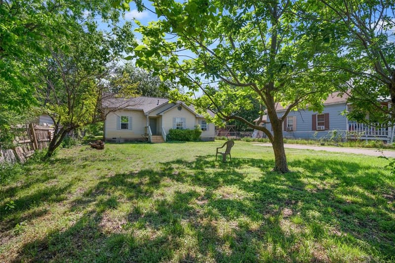 5344 Larimore Lane, Dallas TX 75236 - Photo 2