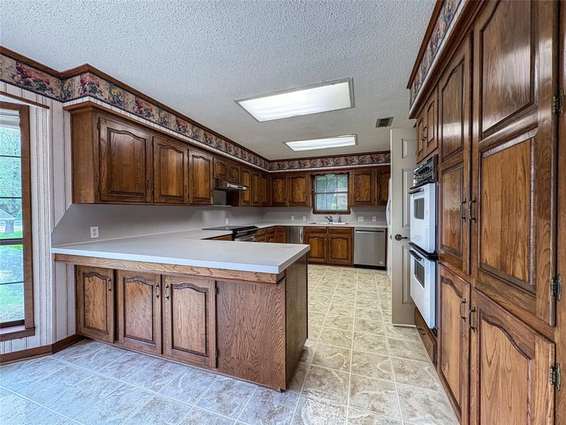 802 Circle Drive, Winnsboro TX 75494 - Photo 9