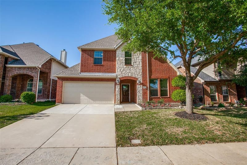 5800 Broken Spur, McKinney TX 75070 - Photo 2