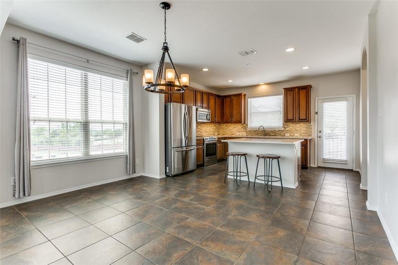 2125 McParland Court, Carrollton TX 75006 - Photo 10