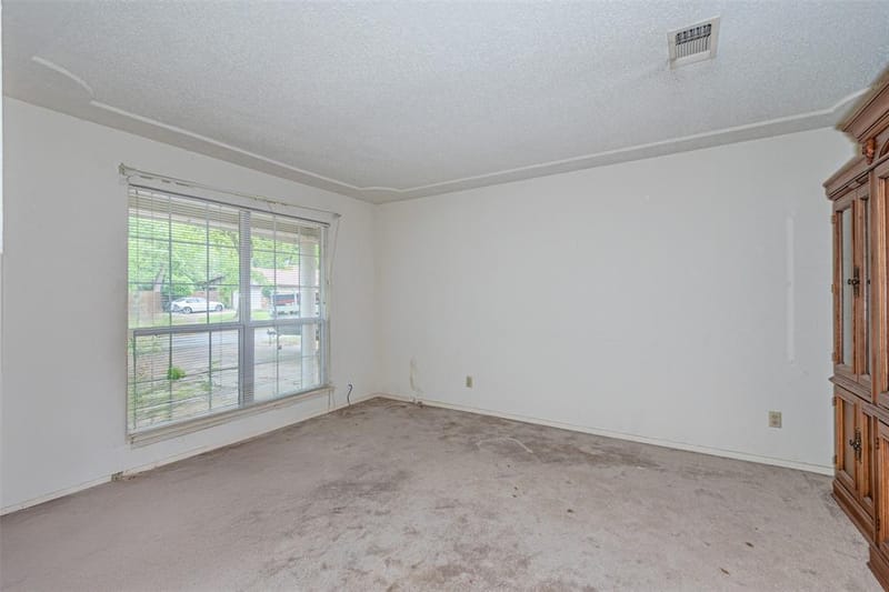 2525 Warren Lane, Fort Worth TX 76112 - Photo 6