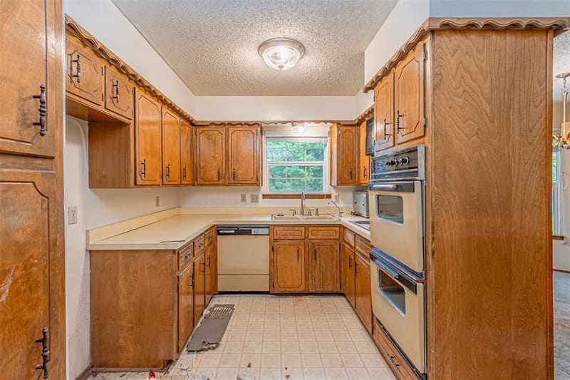 2525 Warren Lane, Fort Worth TX 76112 - Photo 26