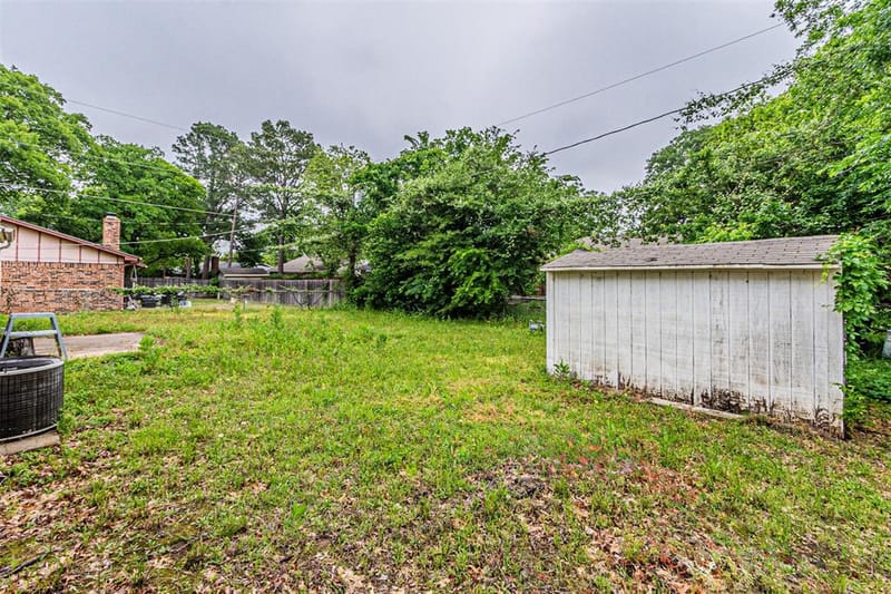 2525 Warren Lane, Fort Worth TX 76112 - Photo 36