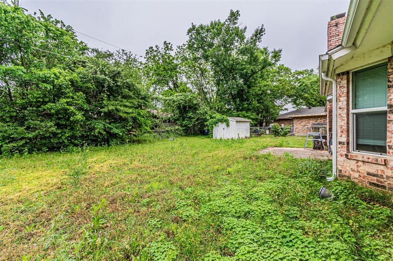 2525 Warren Lane, Fort Worth TX 76112 - Photo 29