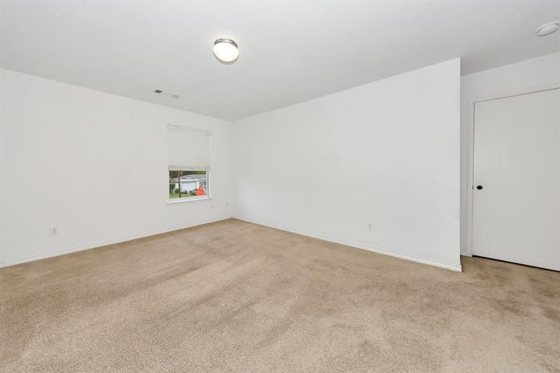 6021 Lucas Court, Fort Worth TX 76119 - Photo 23