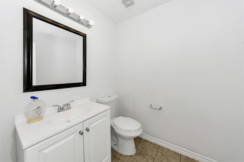 6021 Lucas Court, Fort Worth TX 76119 - Photo 7